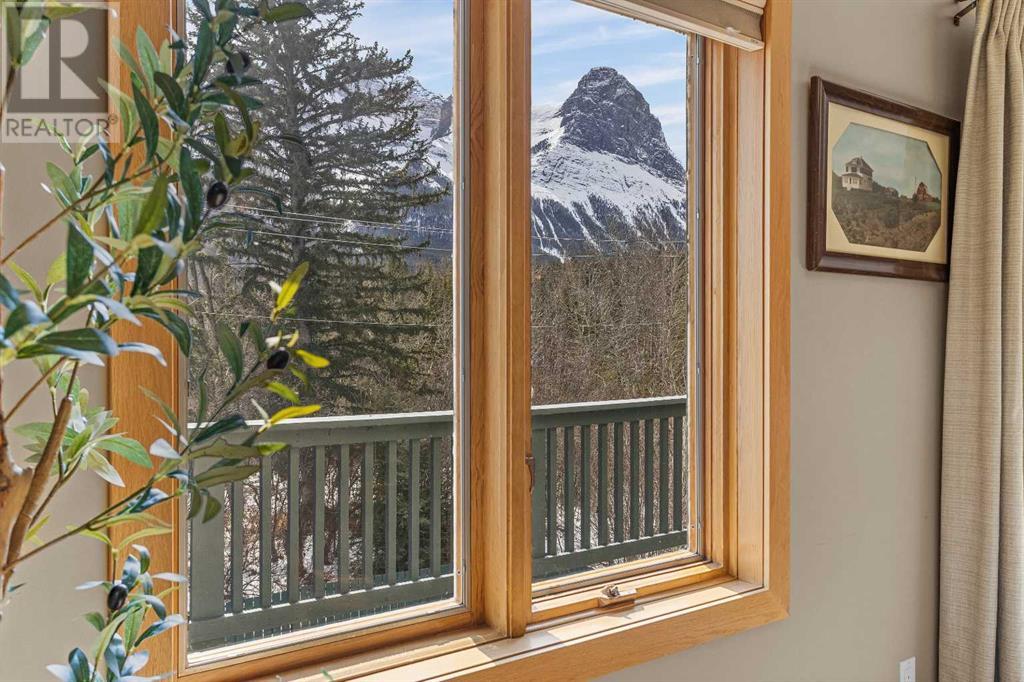 1 Riverview Place, Canmore, Alberta  T1W 2B9 - Photo 18 - A2206237