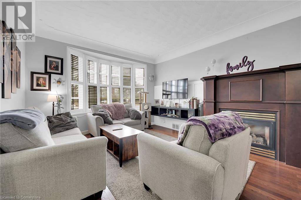 Property at 31 CENTENNIAL Parkway image 4
