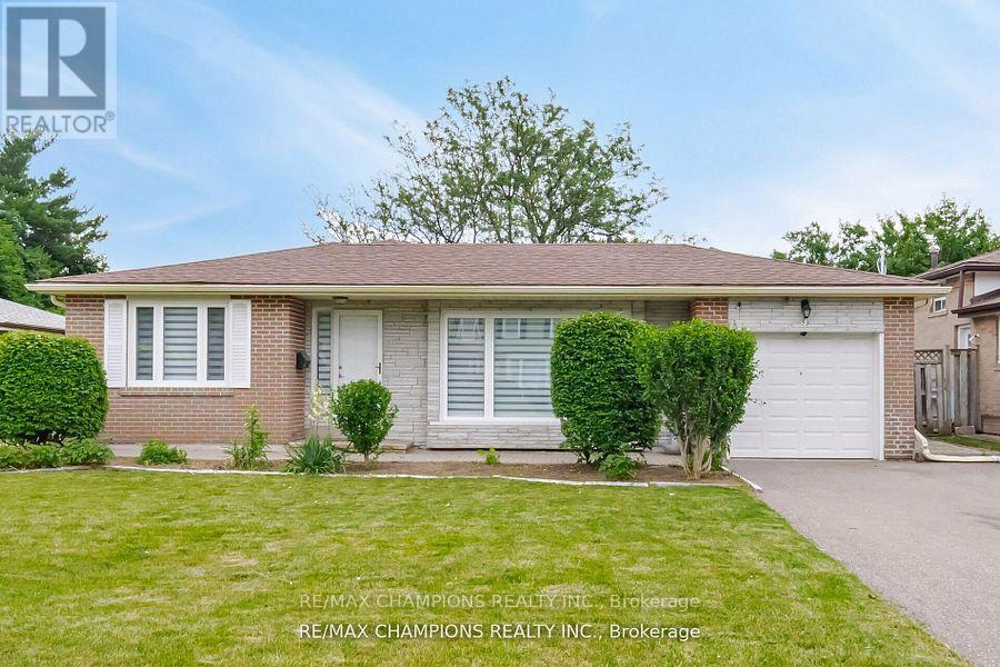 53 BEECHWOOD CRESCENT, Brampton, Ontario