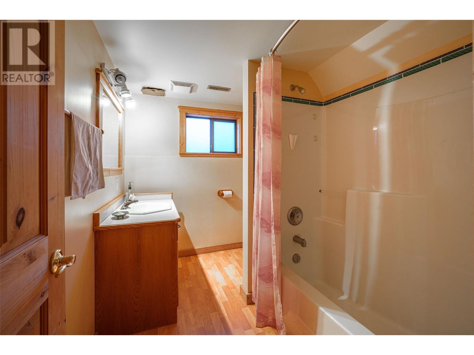 Property at 9109 Mackie Drive image 3