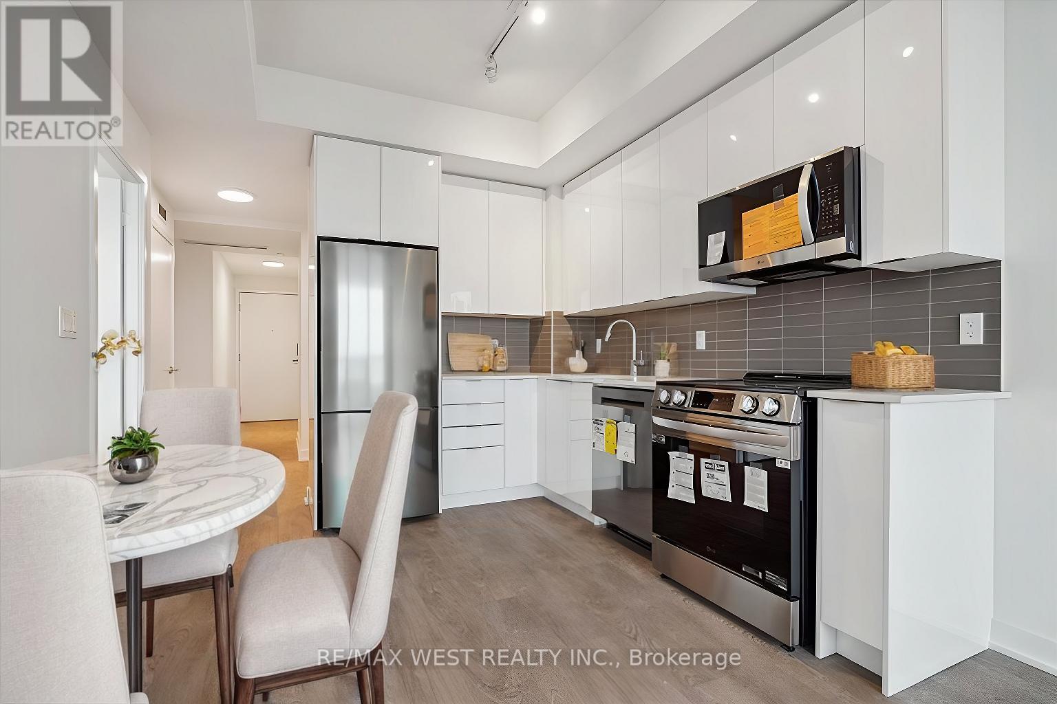Property at 818 - 225 MALTA AVENUE W image 3