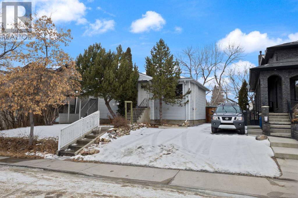 Property at 308 31 Avenue NE image 1