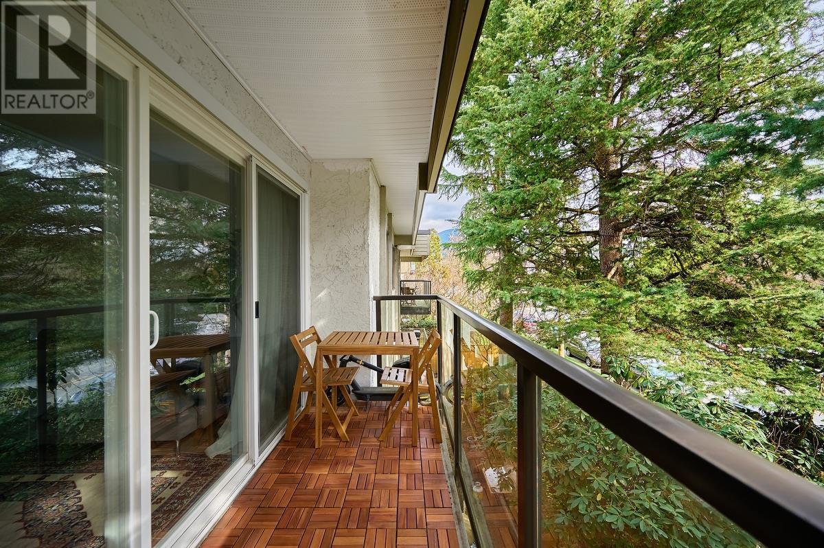 302 1515 Chesterfield Avenue, North Vancouver, British Columbia  V7M 2N5 - Photo 5 - R2982863