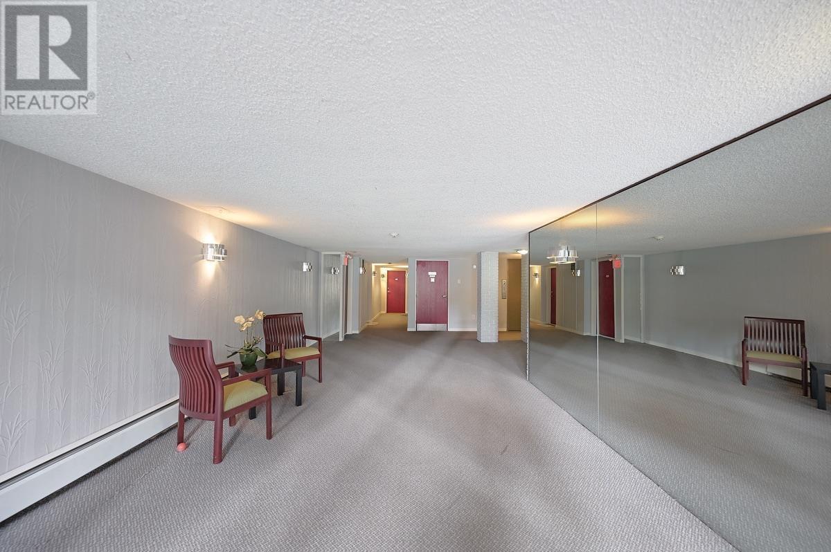 302 1515 Chesterfield Avenue, North Vancouver, British Columbia  V7M 2N5 - Photo 2 - R2982863