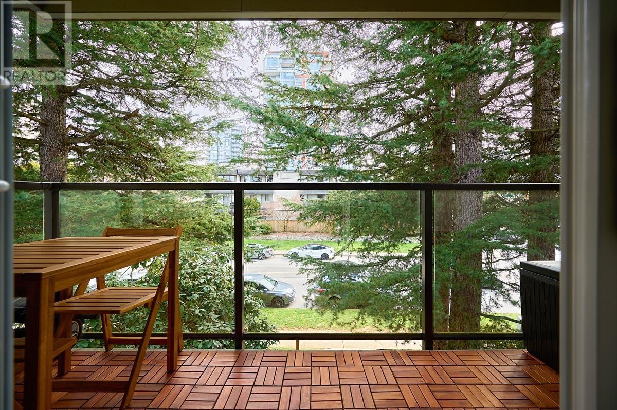302 1515 Chesterfield Avenue, North Vancouver, British Columbia  V7M 2N5 - Photo 4 - R2982863