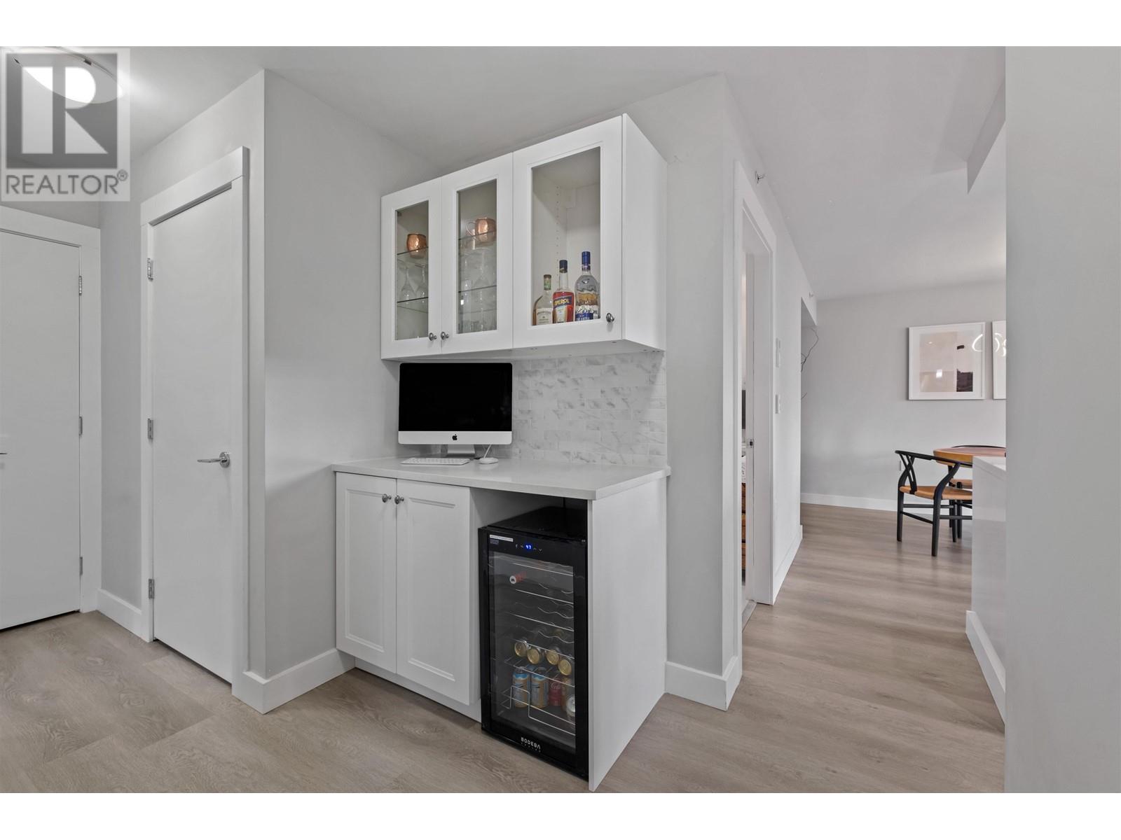 308 160 W 3rd Street, North Vancouver, British Columbia  V7M 0A9 - Photo 14 - R2985055