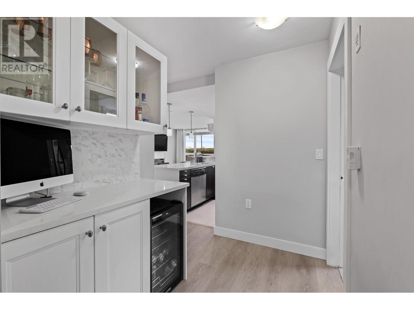 308 160 W 3rd Street, North Vancouver, British Columbia  V7M 0A9 - Photo 15 - R2985055