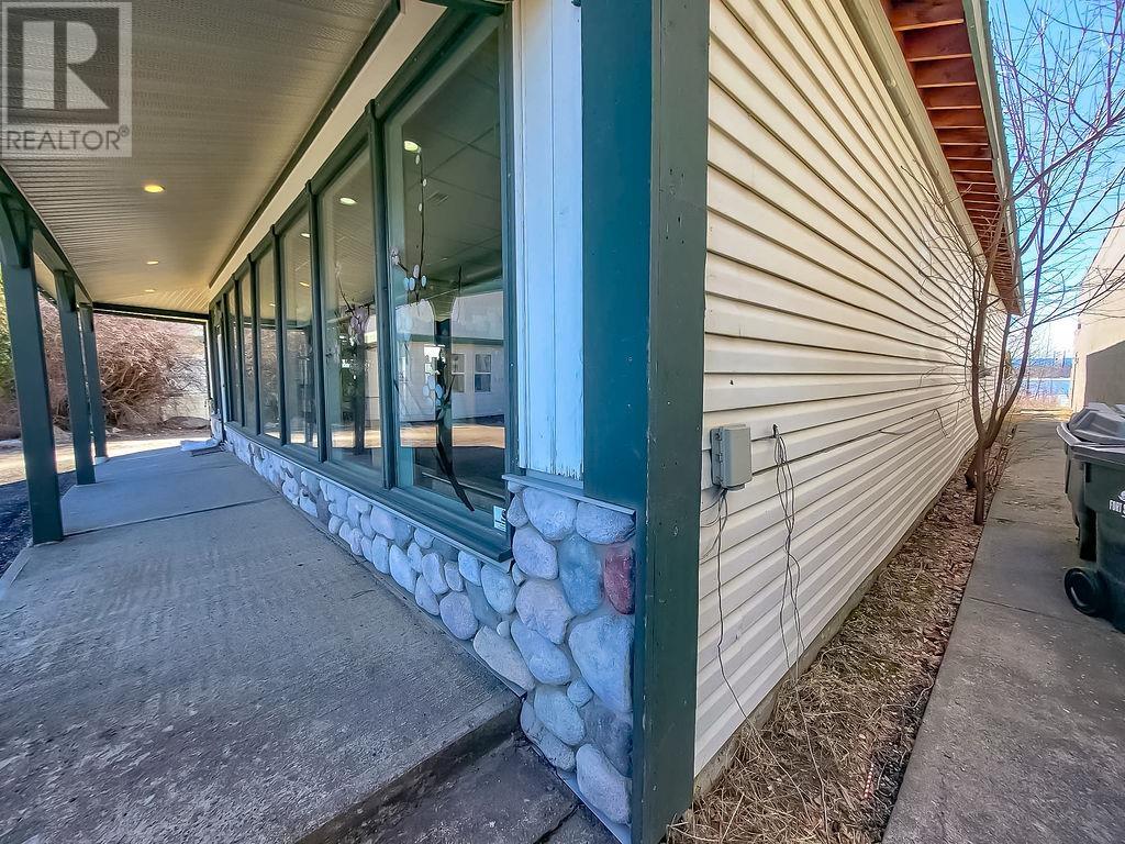 431 W Stuart Drive, Fort St. James, British Columbia  V0J 1P0 - Photo 8 - C8067969