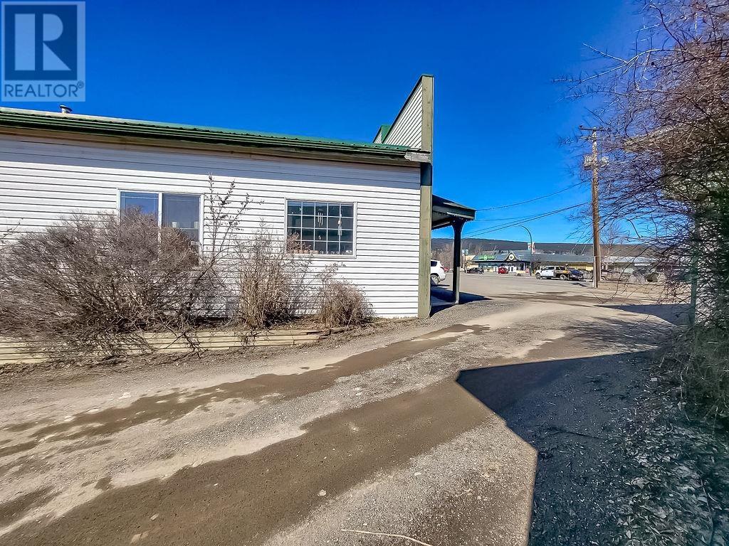 431 W Stuart Drive, Fort St. James, British Columbia  V0J 1P0 - Photo 11 - C8067969