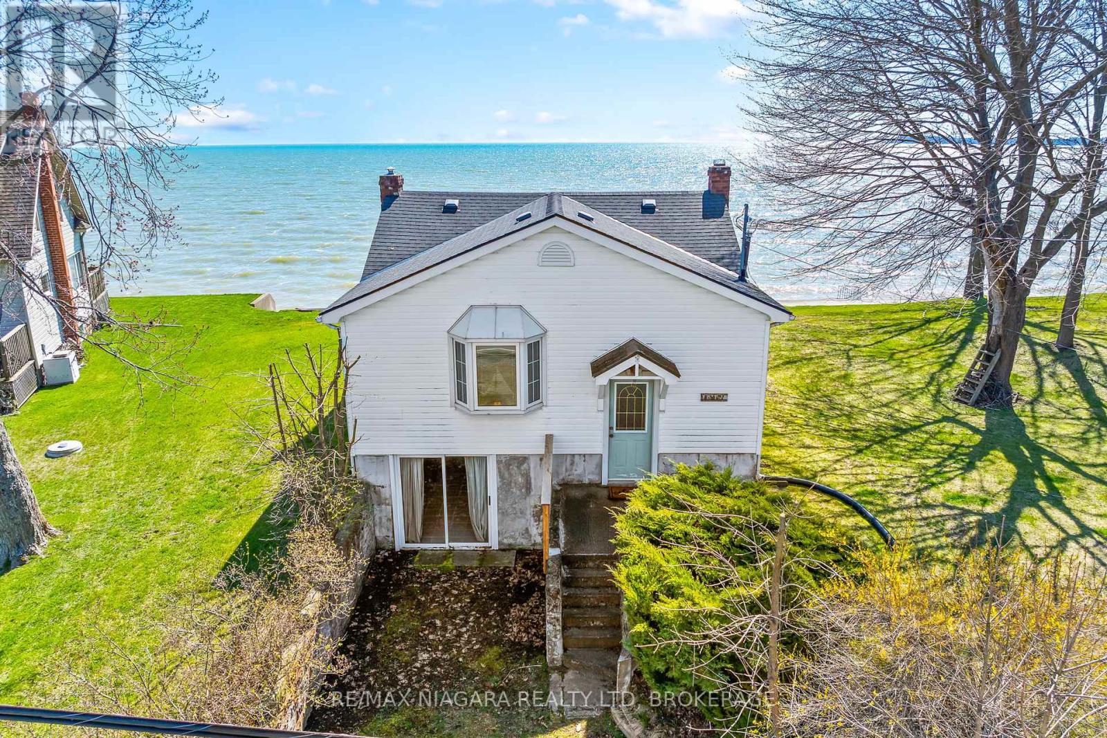 Property at 13165 LAKESHORE ROAD image 4