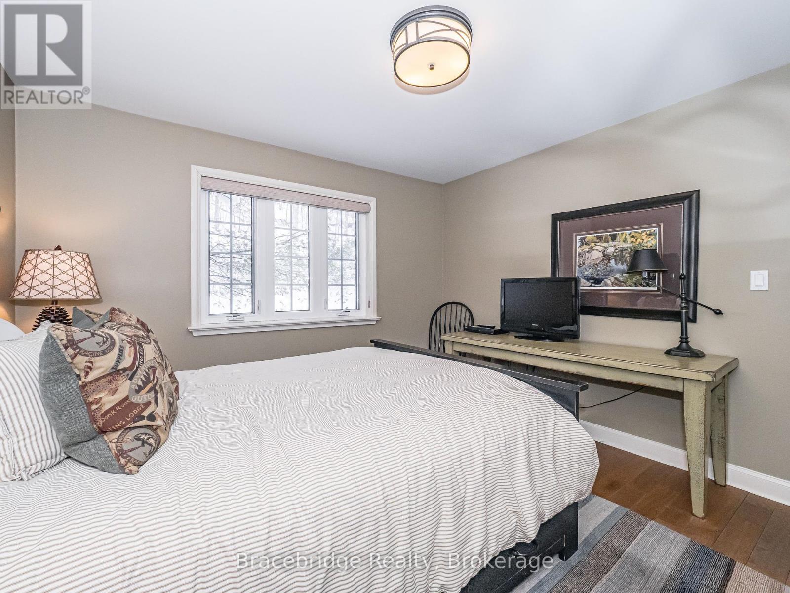 Sandfield 5 W10 - 3876 Muskoka Rd Hwy 118 W, Muskoka Lakes, Ontario  P0B 1J0 - Photo 11 - X12057830