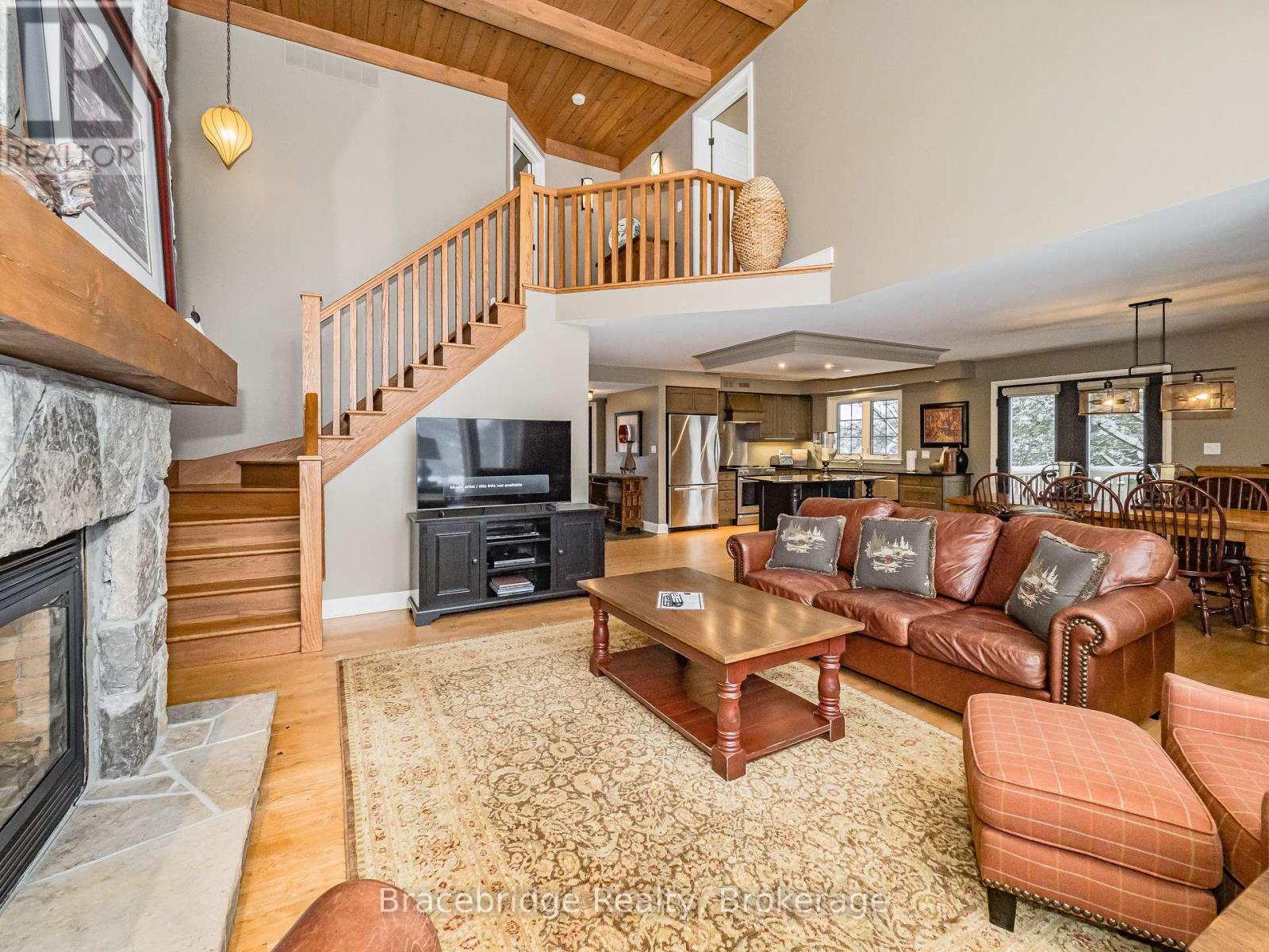 Sandfield 5 W10 - 3876 Muskoka Rd Hwy 118 W, Muskoka Lakes, Ontario  P0B 1J0 - Photo 4 - X12057830