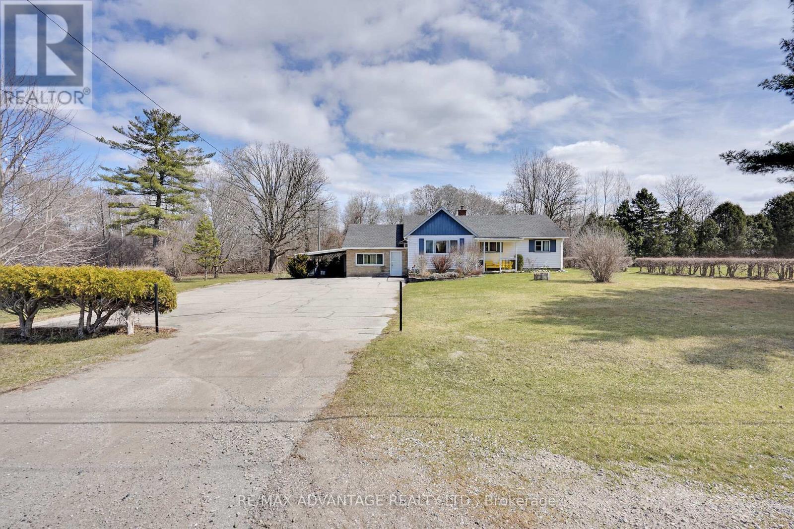 2678 Dorchester Road, Thames Centre, Ontario  N0L 1G5 - Photo 3 - X12057805
