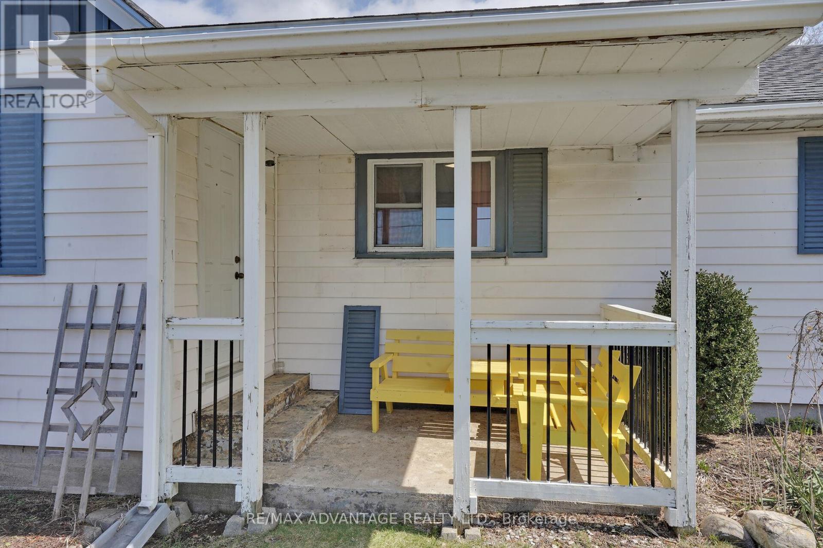 2678 Dorchester Road, Thames Centre, Ontario  N0L 1G5 - Photo 4 - X12057805