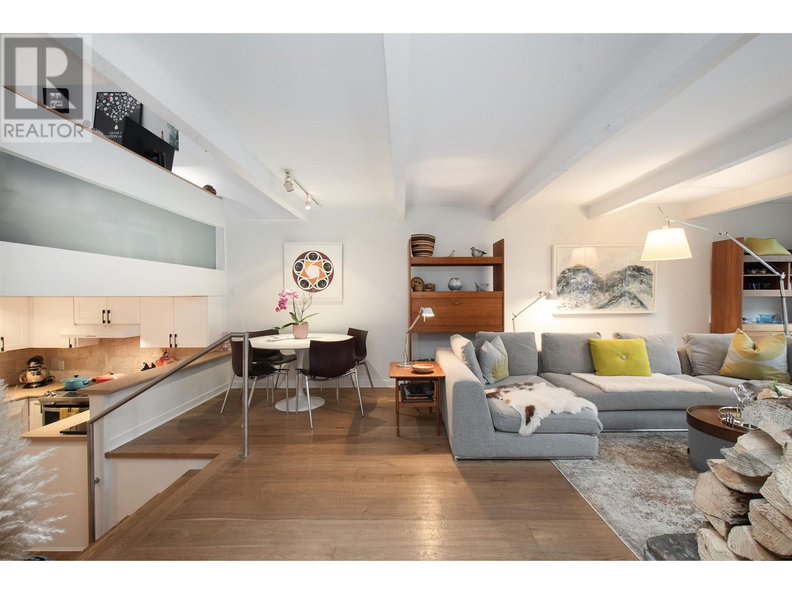 1043 Kinloch Lane, North Vancouver, British Columbia  V7G 1V8 - Photo 13 - R2984575