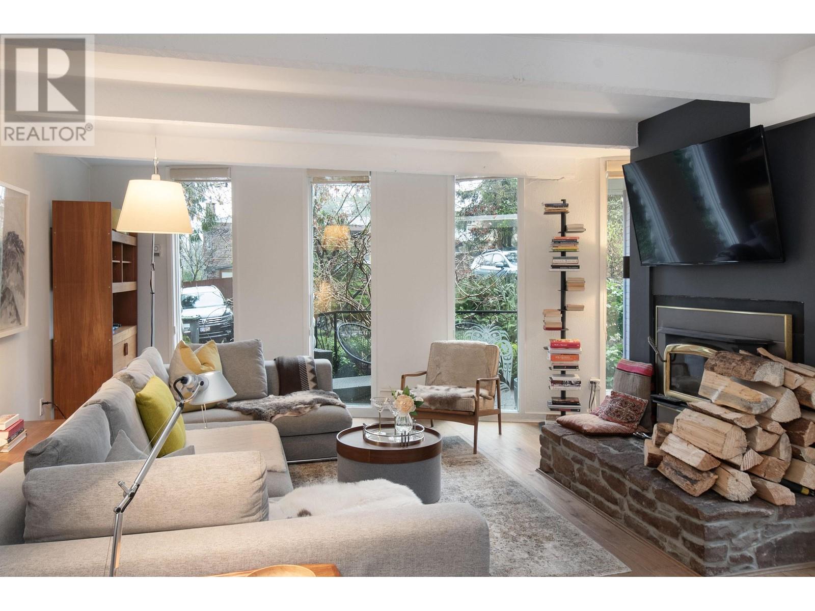 1043 Kinloch Lane, North Vancouver, British Columbia  V7G 1V8 - Photo 9 - R2984575