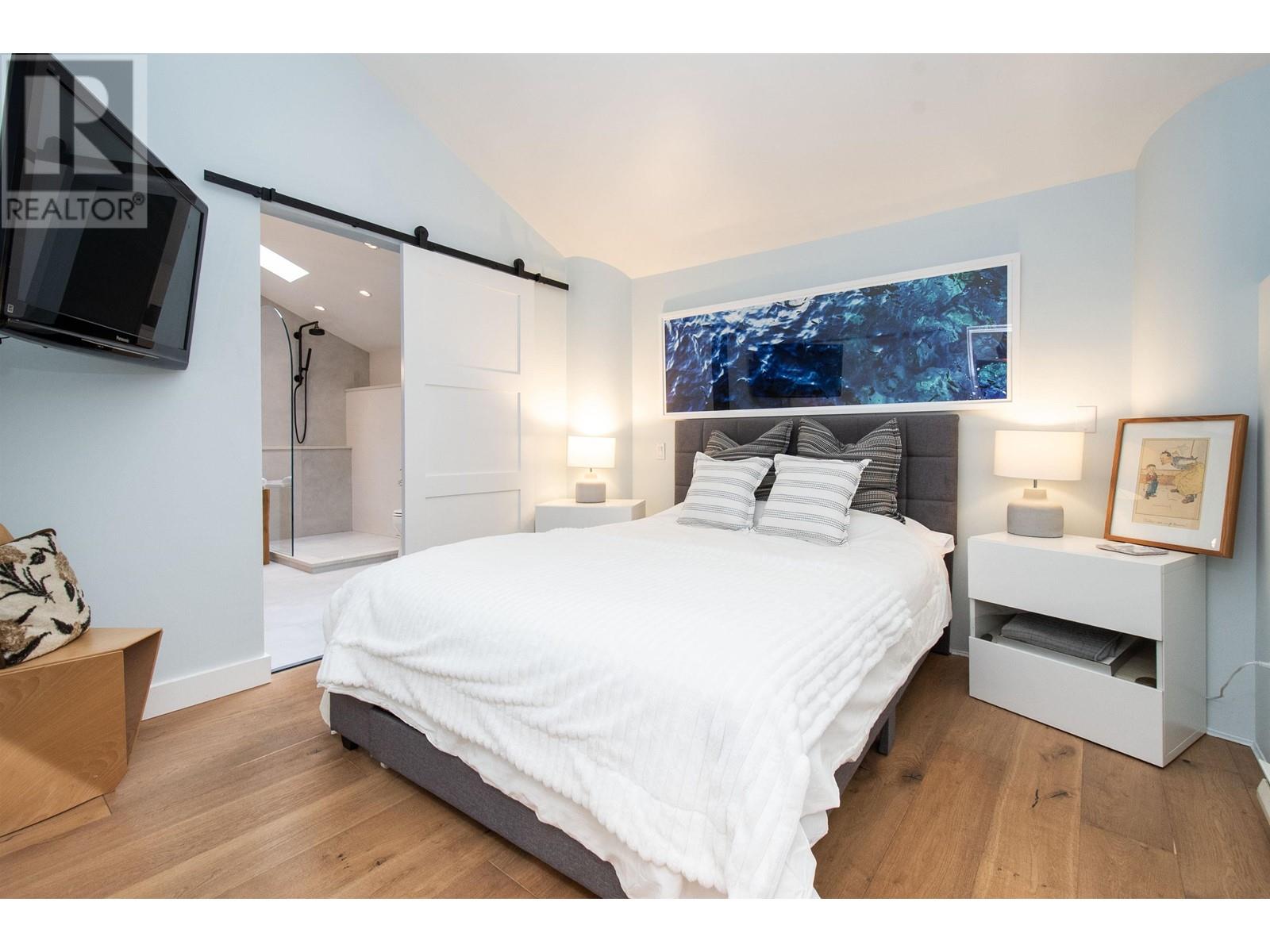 1043 Kinloch Lane, North Vancouver, British Columbia  V7G 1V8 - Photo 23 - R2984575