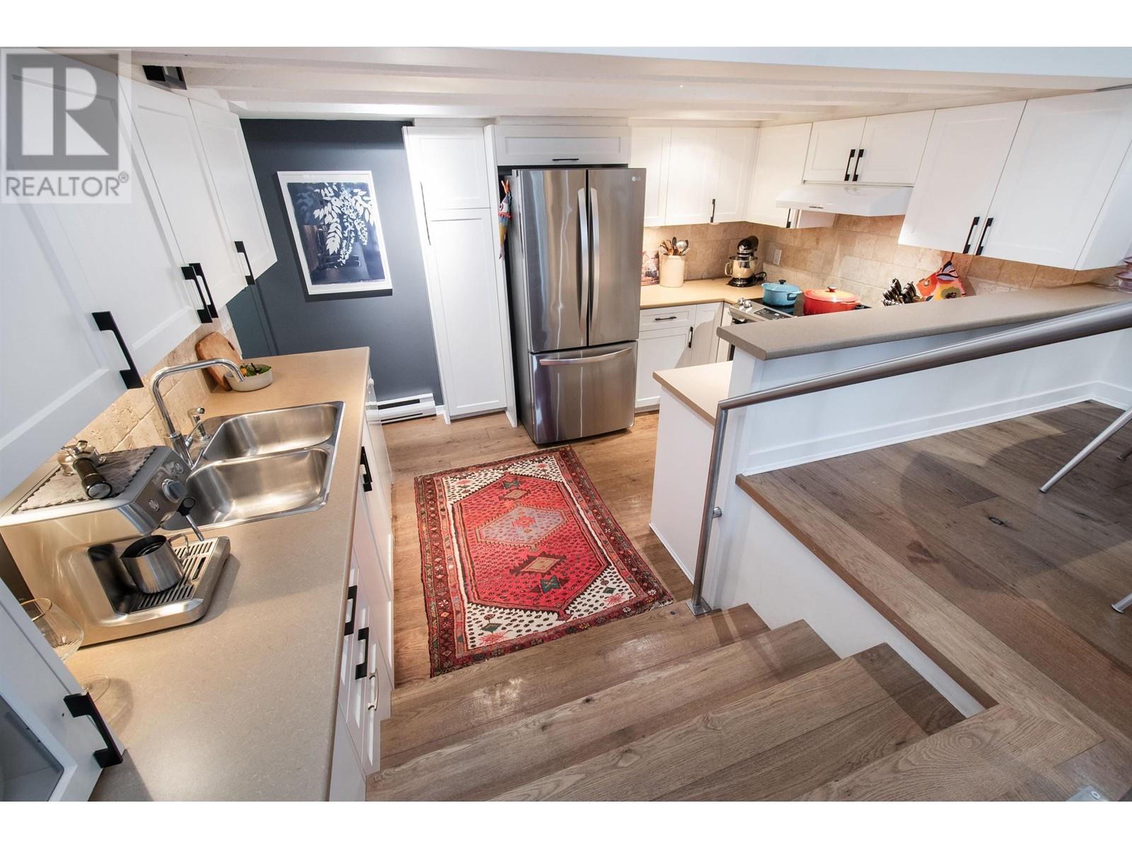 1043 Kinloch Lane, North Vancouver, British Columbia  V7G 1V8 - Photo 17 - R2984575