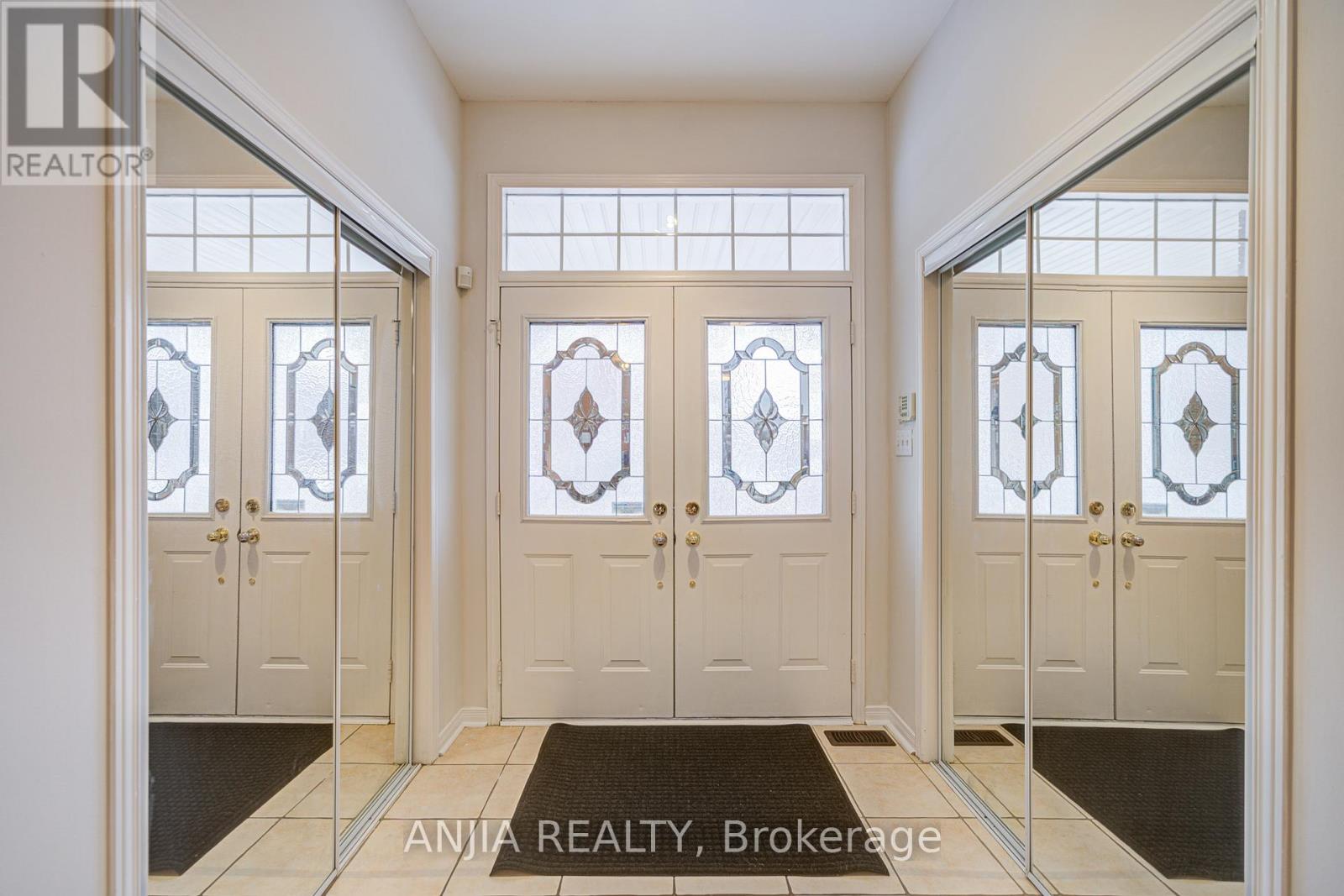 Property at 308 CABOTO TRAIL image 2