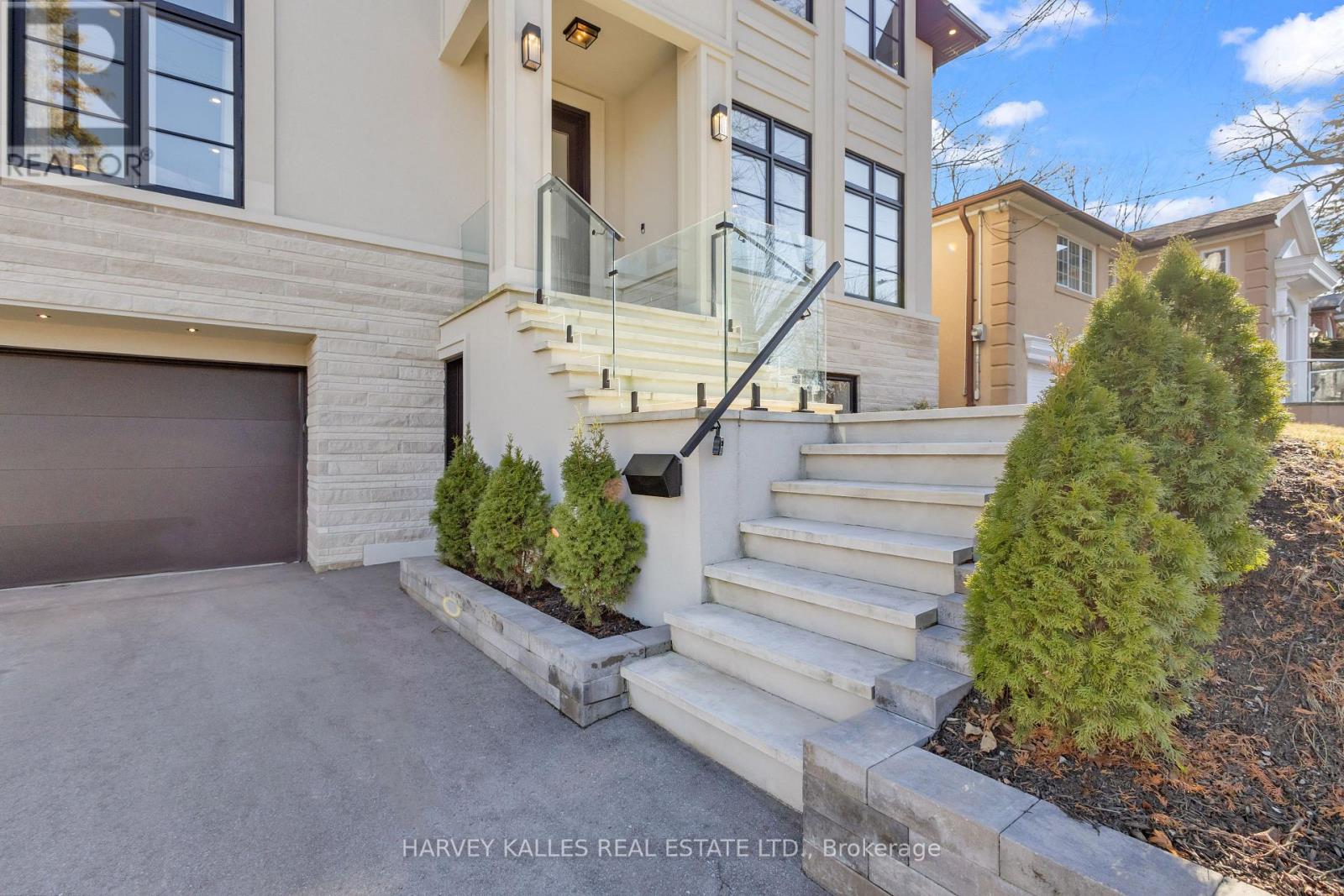 Property at 29 LELAND AVENUE image 3