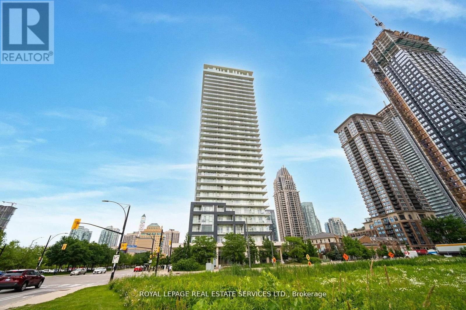 602 - 360 Square One Drive, Mississauga, Ontario  L5B 0E6 - Photo 1 - W12057882