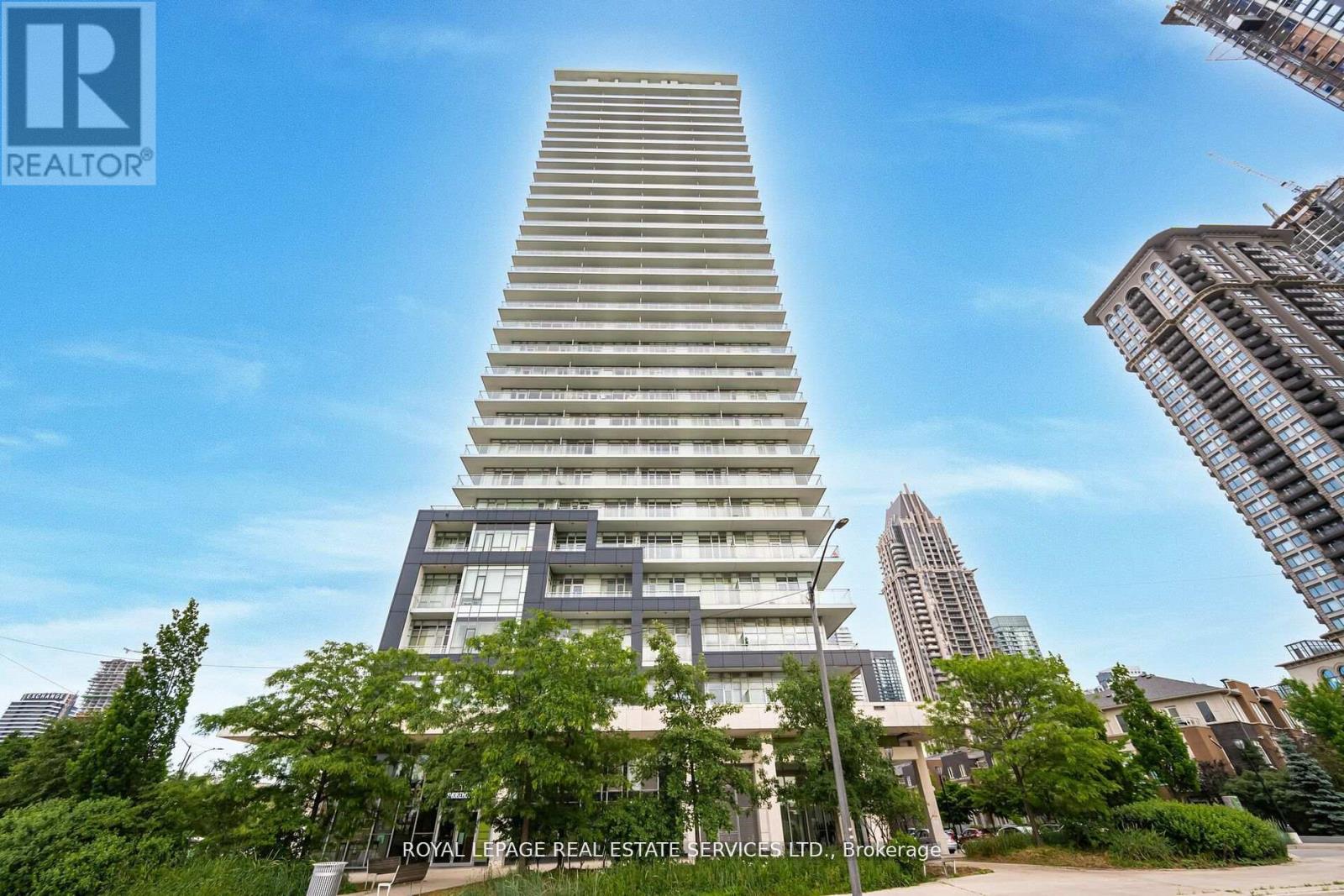 602 - 360 Square One Drive, Mississauga, Ontario  L5B 0E6 - Photo 2 - W12057882