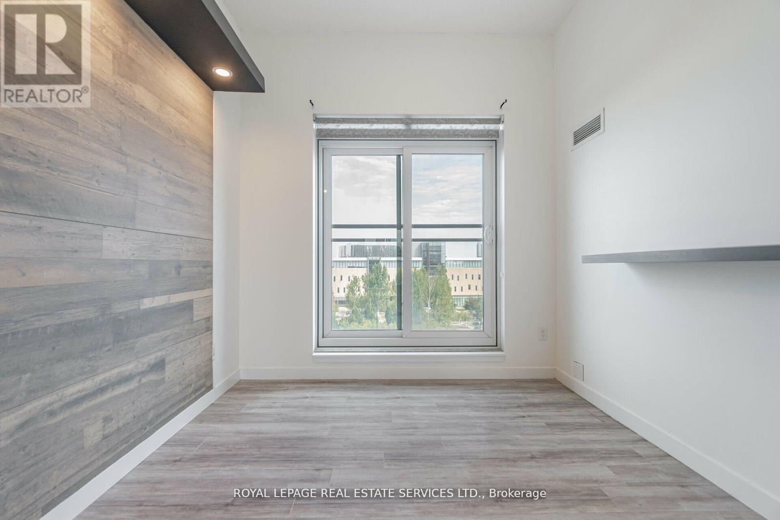602 - 360 Square One Drive, Mississauga, Ontario  L5B 0E6 - Photo 21 - W12057882