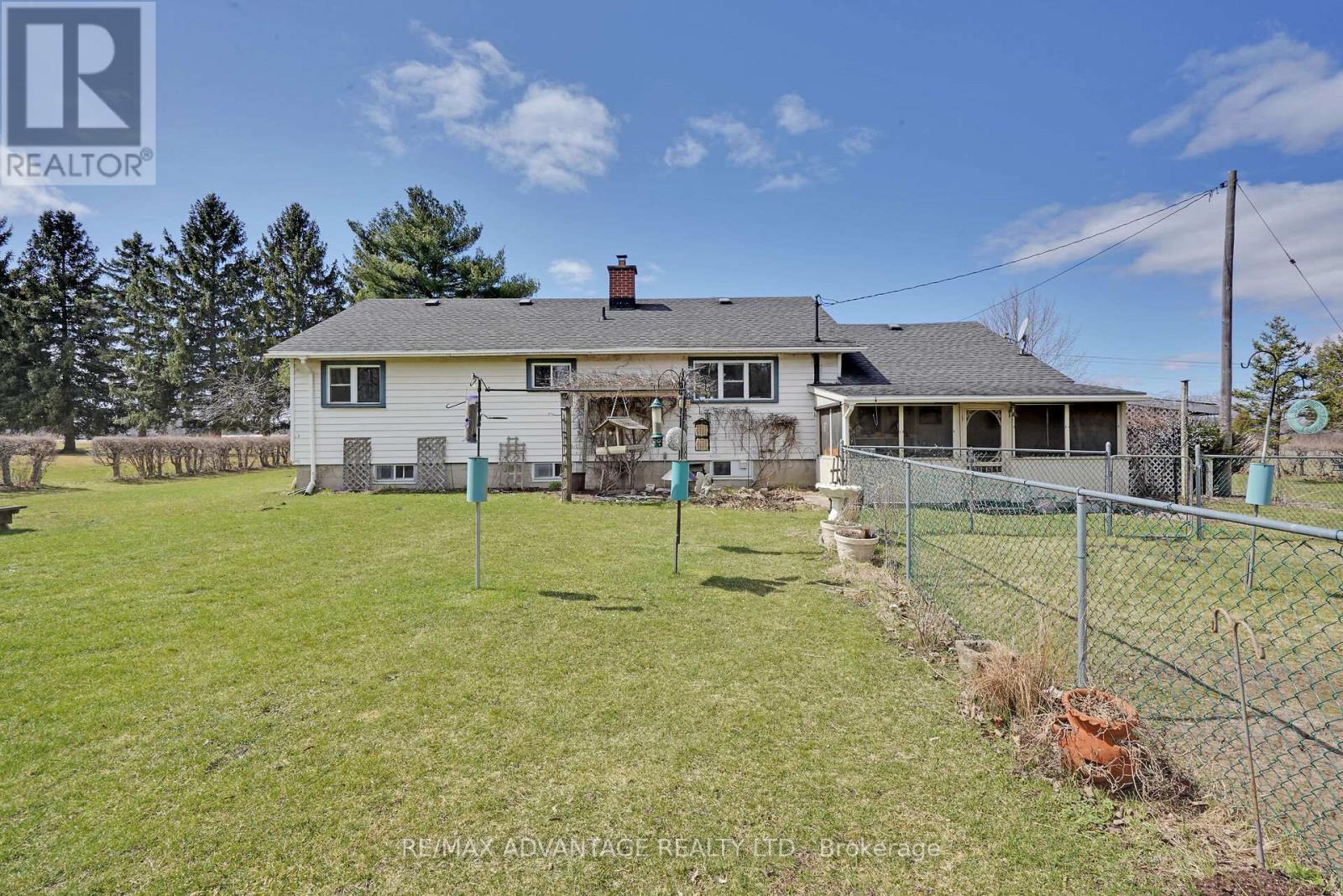 2678 Dorchester Road, Thames Centre, Ontario  N0L 1G5 - Photo 37 - X12057805