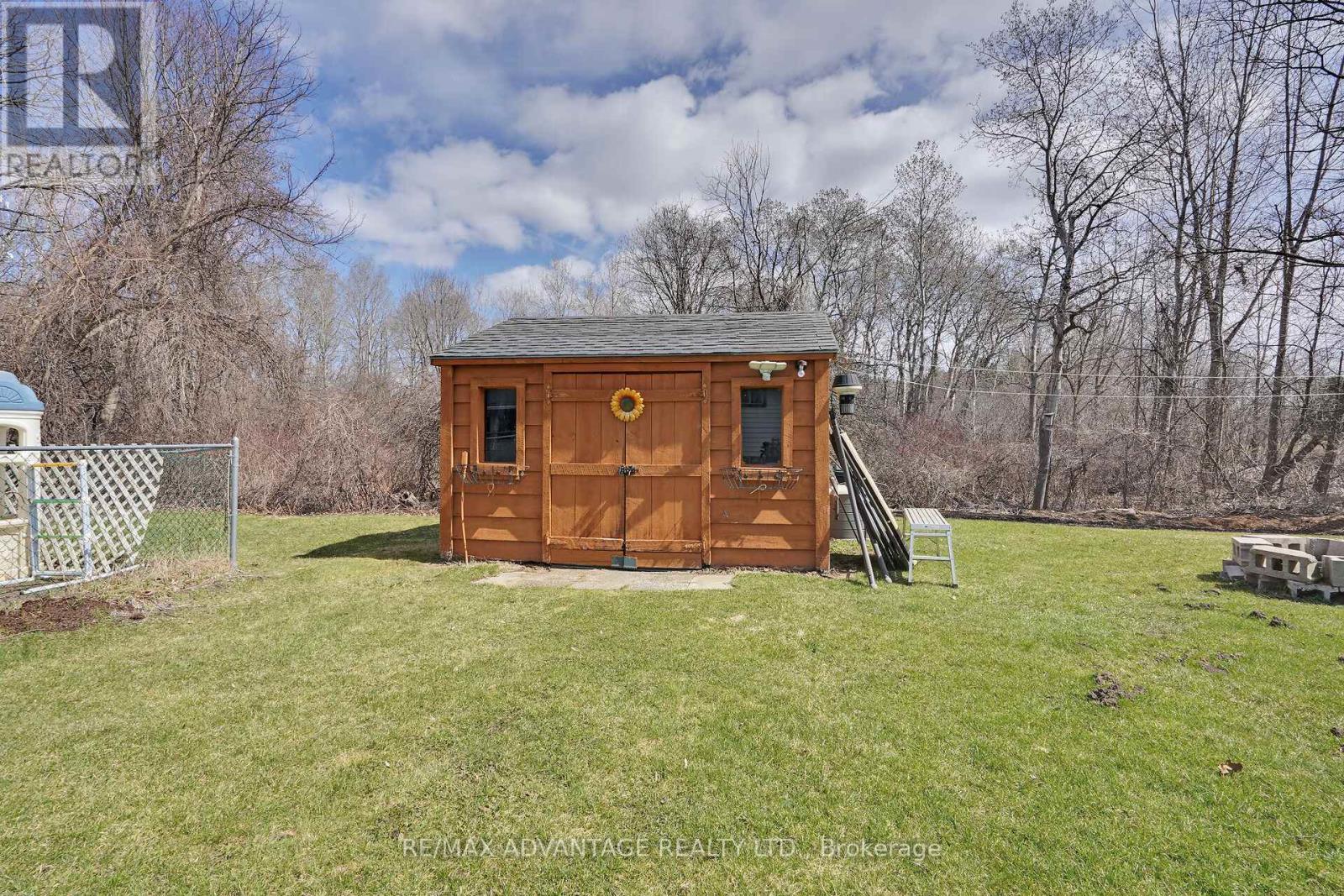 2678 Dorchester Road, Thames Centre, Ontario  N0L 1G5 - Photo 38 - X12057805
