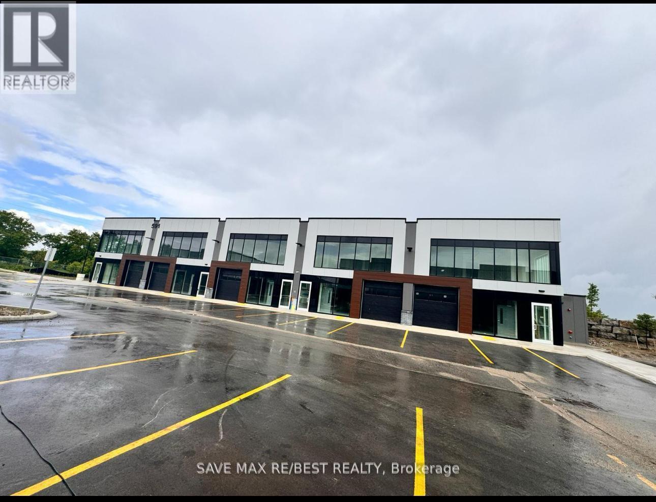 Block 5 - 591 Hanlon Creek Boulevard, Guelph (Kortright Hills), Ontario  N1C 0A1 - Photo 1 - X12057811