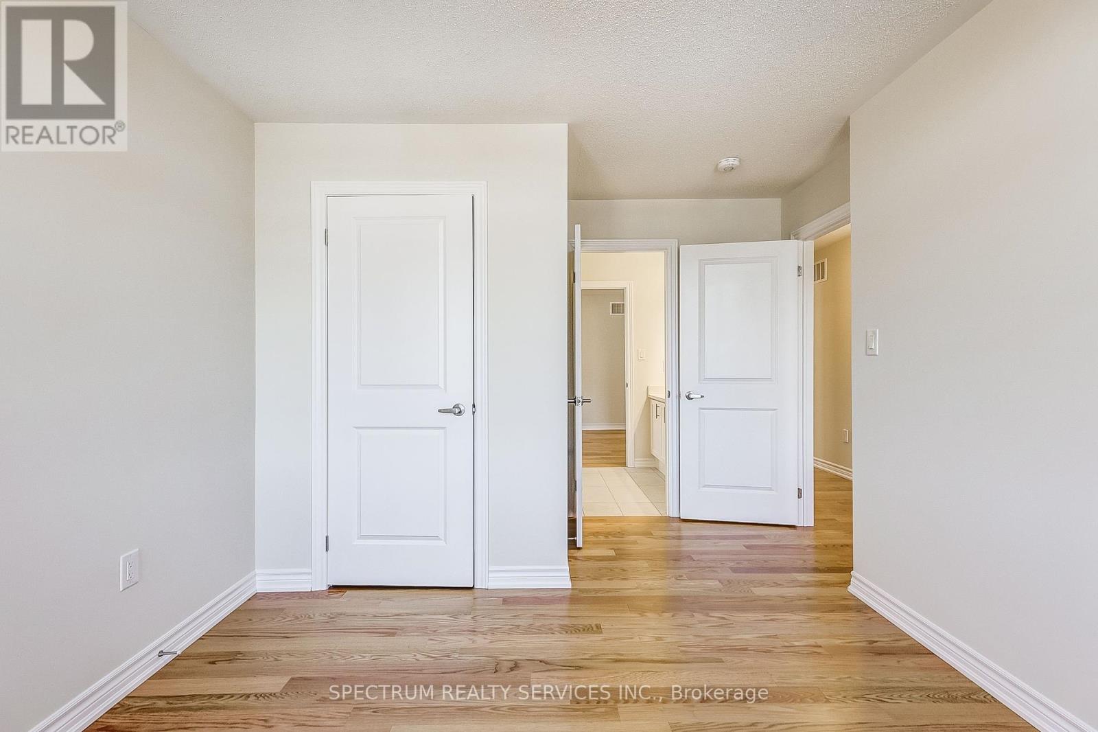 38 Eccleston Street, Brantford, Ontario  N3T 0X4 - Photo 25 - X12057839