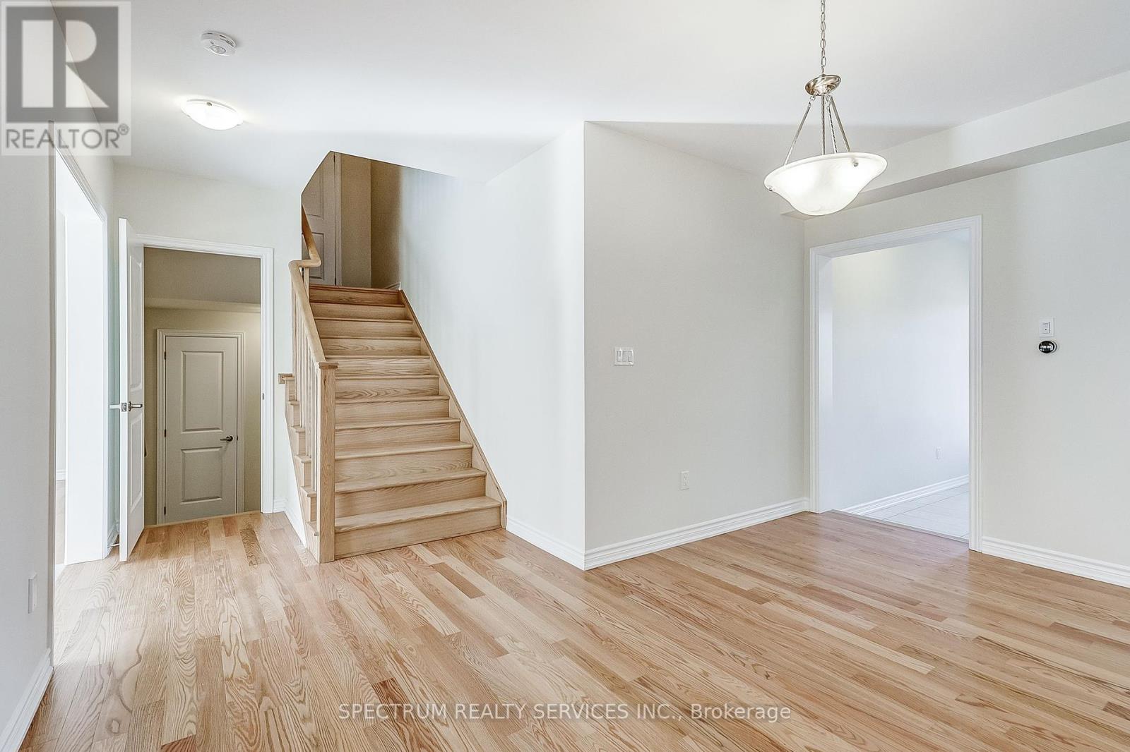 38 Eccleston Street, Brantford, Ontario  N3T 0X4 - Photo 6 - X12057839