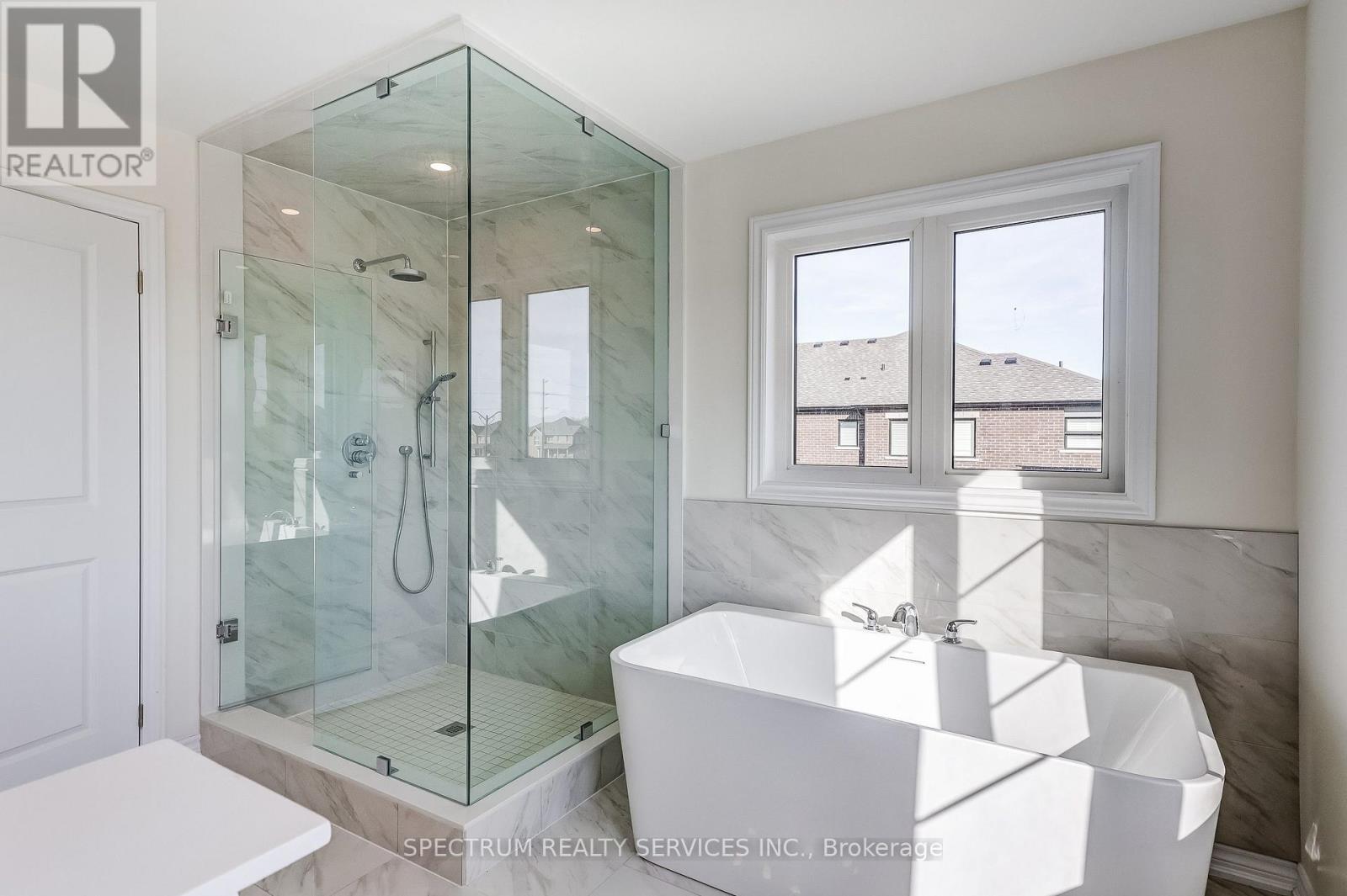 18 Molnar Crescent, Brantford, Ontario  N3T 0X3 - Photo 21 - X12057840