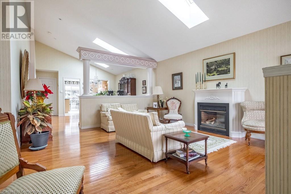 Property at 60 REDFERN Avenue image 5