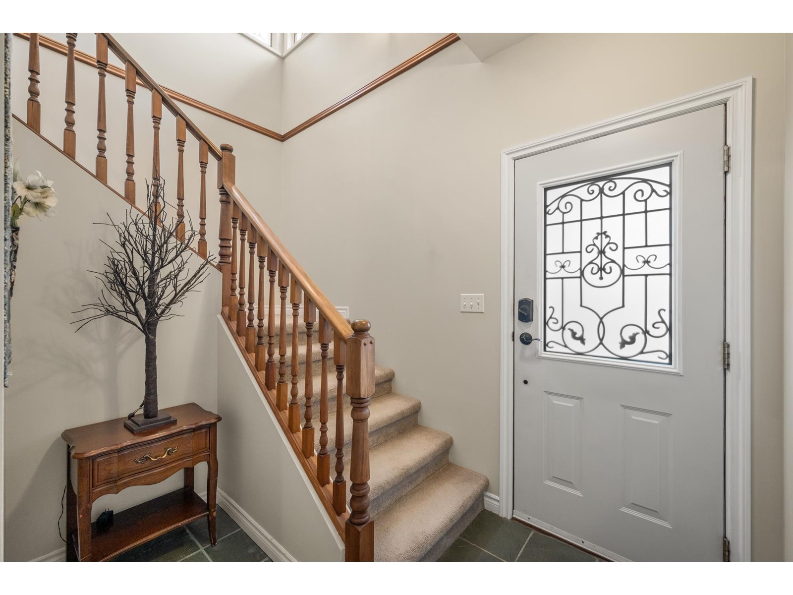 Property at 46694 GROVE AVENUE image 2