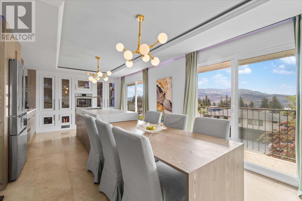 Property at 5956 Victoria Street image 3