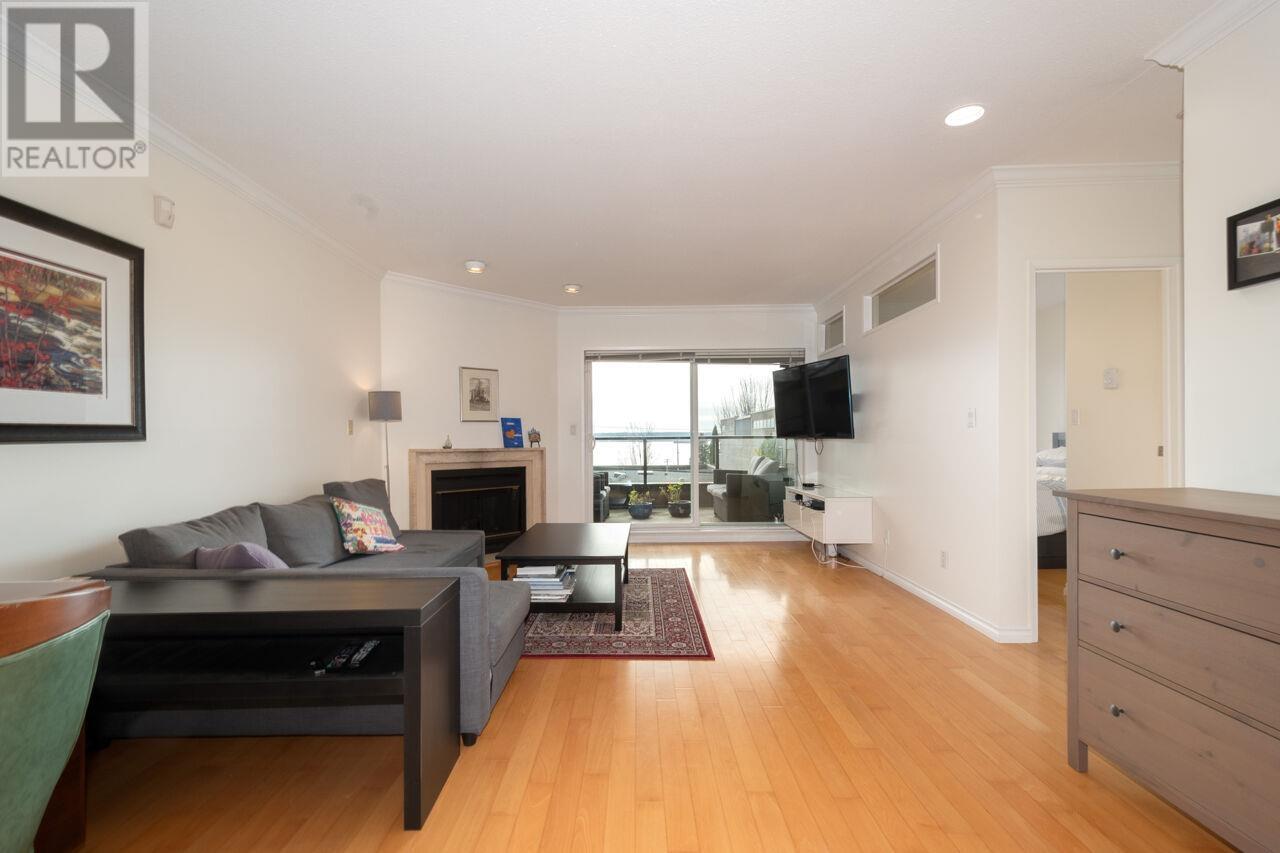 Property at 2472 HAYWOOD AVENUE image 5