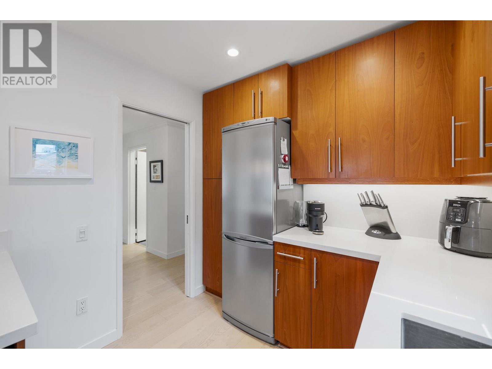201 1595 W 14 Avenue, Vancouver, British Columbia  V6J 2J1 - Photo 15 - R2985400