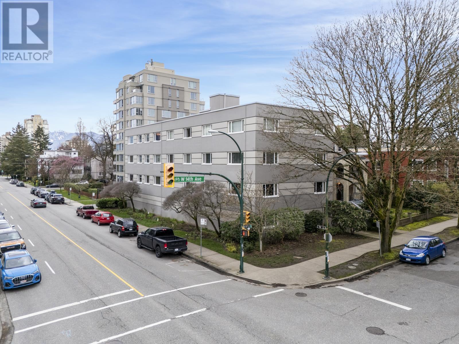 201 1595 W 14 Avenue, Vancouver, British Columbia  V6J 2J1 - Photo 32 - R2985400