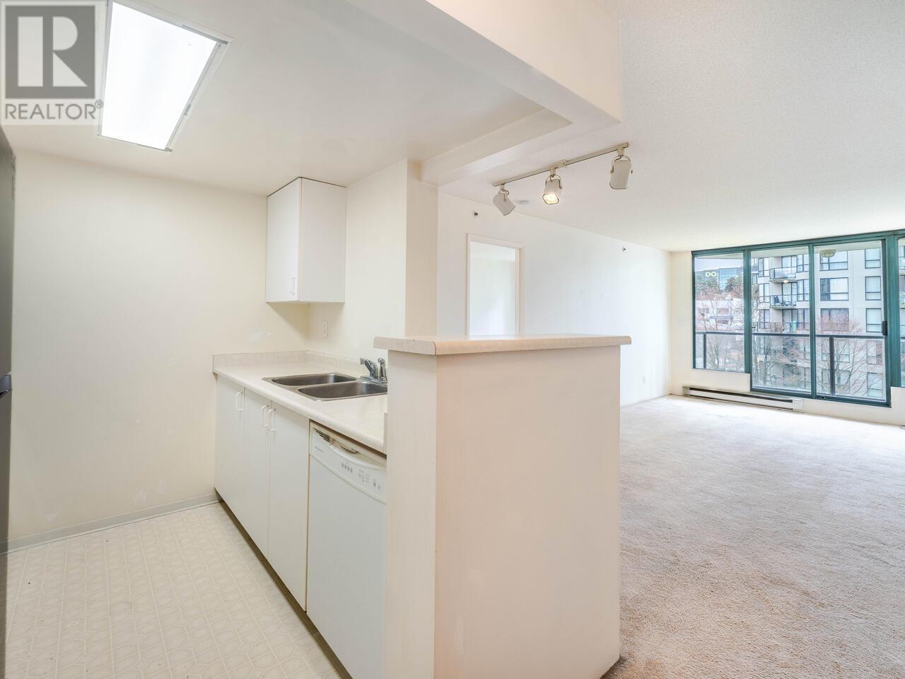 408 55 Tenth Street, New Westminster, British Columbia  V3M 6R5 - Photo 3 - R2985403