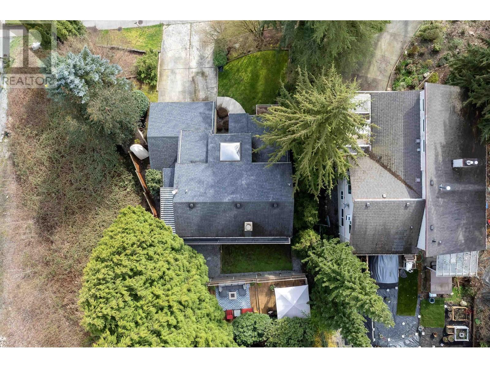 1261 Lansdowne Drive, Coquitlam, British Columbia  V3E 1S6 - Photo 31 - R2984608