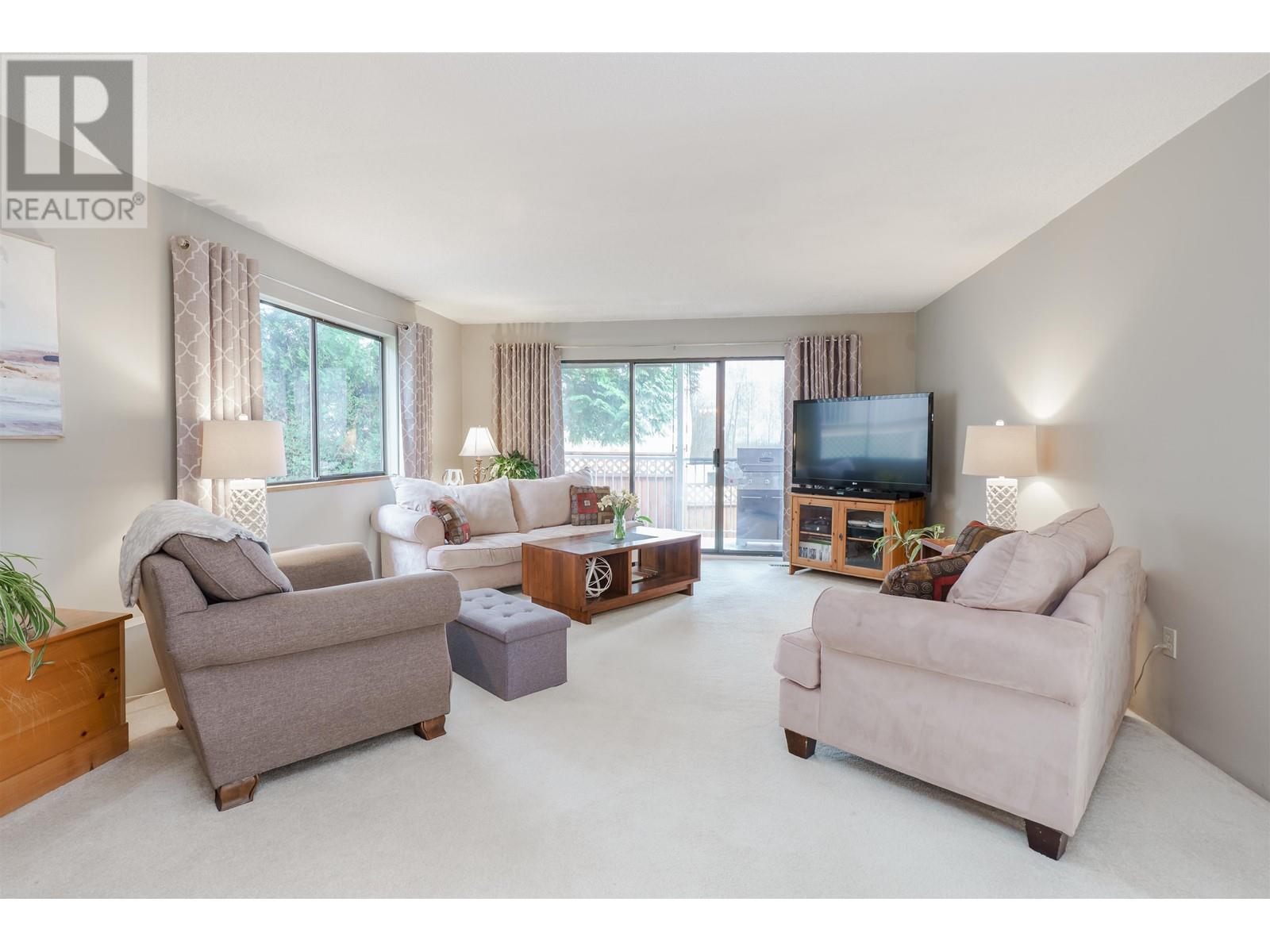 1261 Lansdowne Drive, Coquitlam, British Columbia  V3E 1S6 - Photo 2 - R2984608