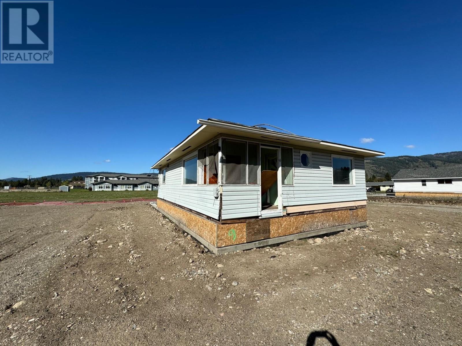 7085 22ND Street, grand forks, British Columbia