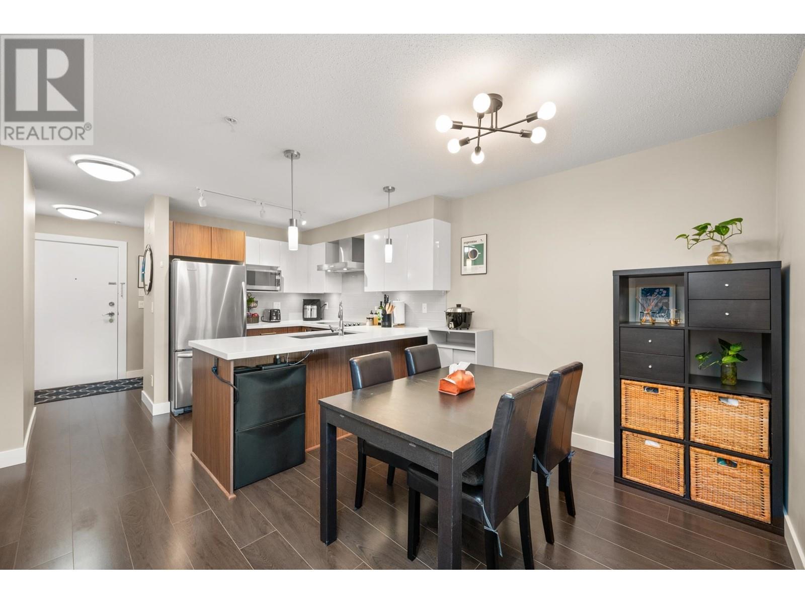 301 7131 Stride Avenue, Burnaby, British Columbia  V3N 0E3 - Photo 5 - R2985038