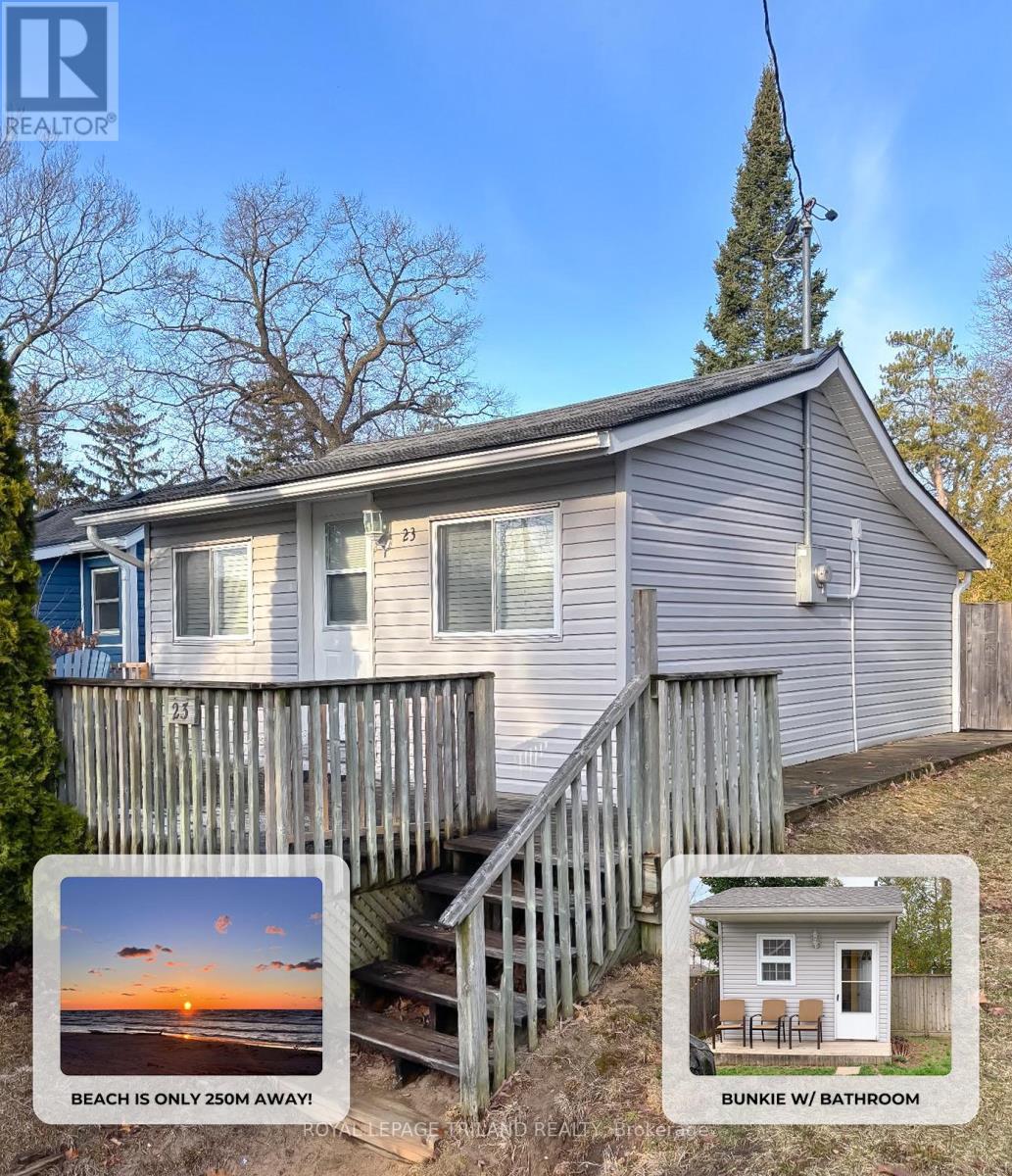 23 Queens Avenue, Lambton Shores, Ontario  N0M 1T0 - Photo 1 - X12057975