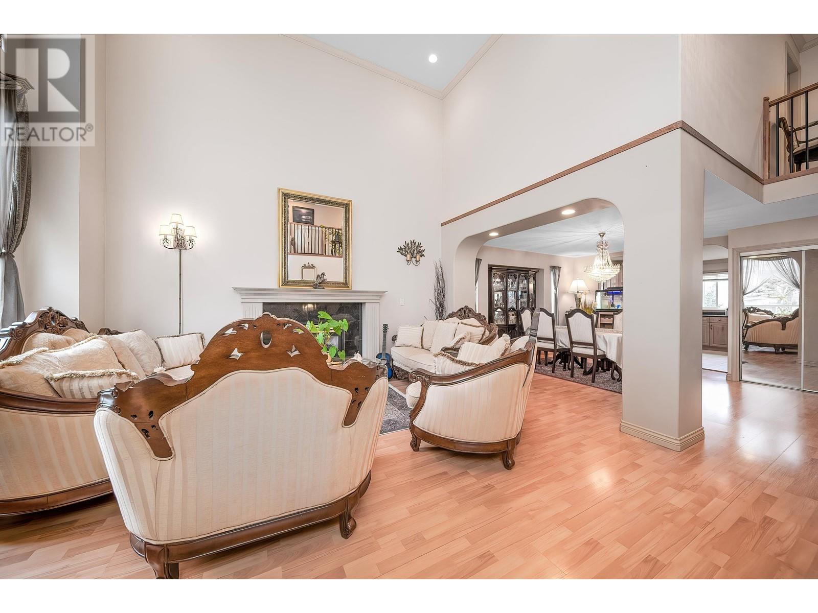 Property at 3080 WADDINGTON PLACE image 3