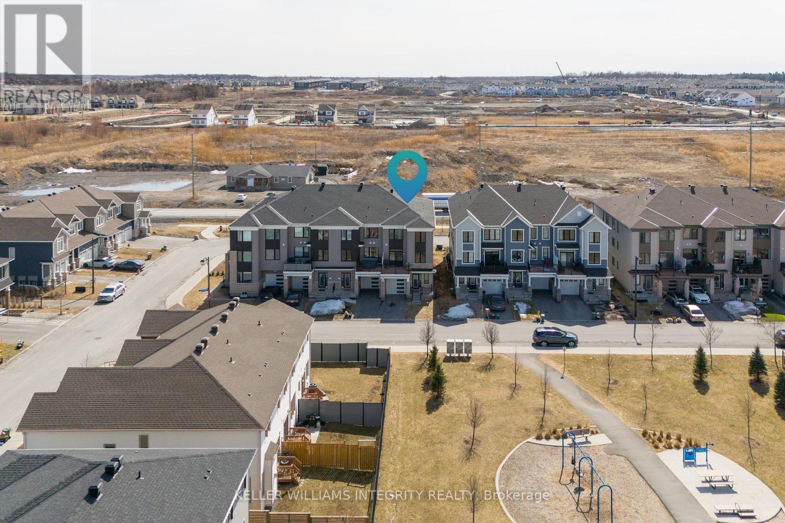 Property at 606 BELLATRIX WALK image 2