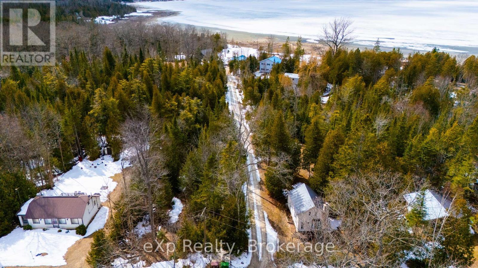 31 Waterview Road, South Bruce Peninsula, Ontario  N0H 1X0 - Photo 10 - X12057961