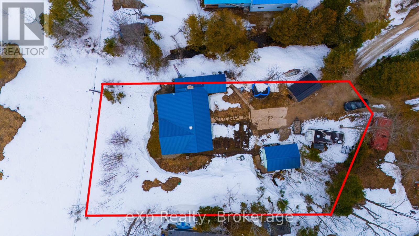 31 Waterview Road, South Bruce Peninsula, Ontario  N0H 1X0 - Photo 2 - X12057961