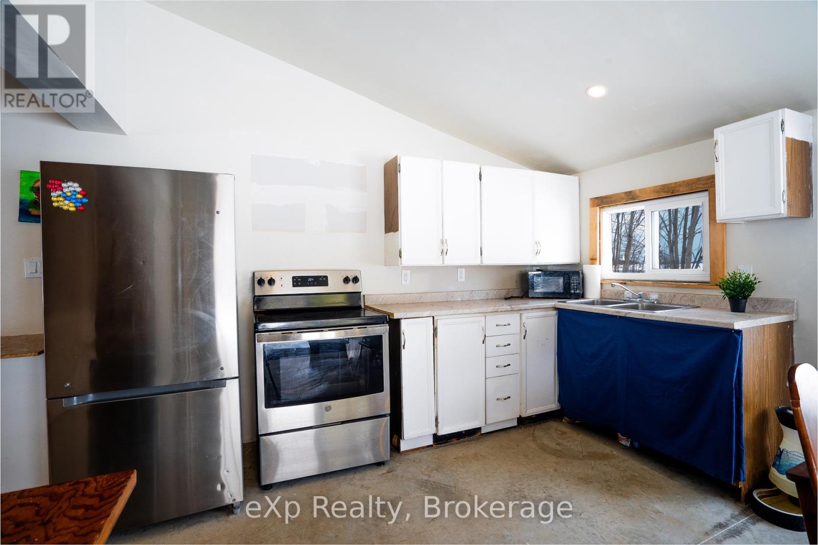 31 Waterview Road, South Bruce Peninsula, Ontario  N0H 1X0 - Photo 26 - X12057961